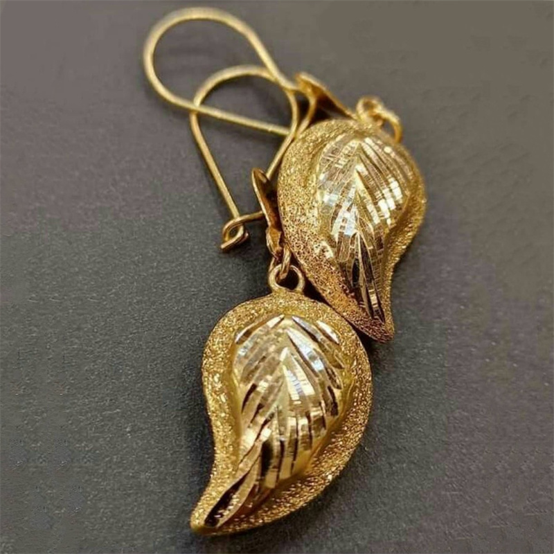 Ethnic Gold Color Dangle Women - огляд і ціна Ethnic Fashion Wear For Women